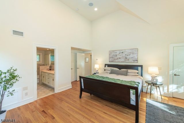 136 Montclair Ave, Montclair Twp., NJ 07042