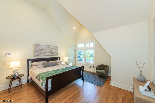136 Montclair Ave, Montclair Twp., NJ 07042