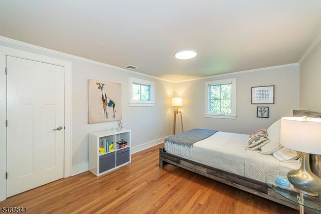 136 Montclair Ave, Montclair Twp., NJ 07042