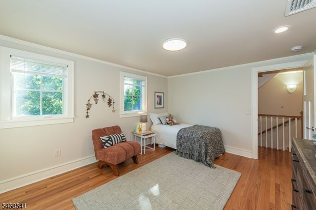 136 Montclair Ave, Montclair Twp., NJ 07042