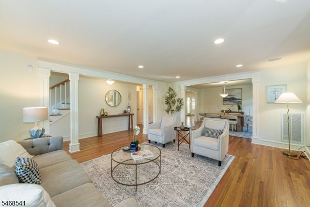 136 Montclair Ave, Montclair Twp., NJ 07042