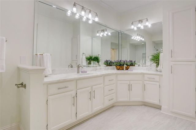 2111 Welch Street A331, Houston, TX 77019