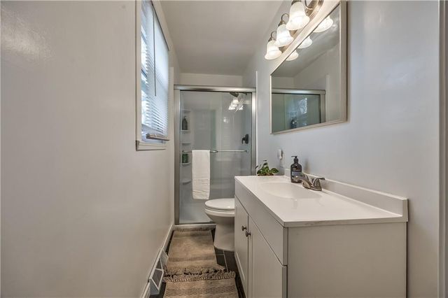 5224 Nieman Road, Shawnee, KS 66203