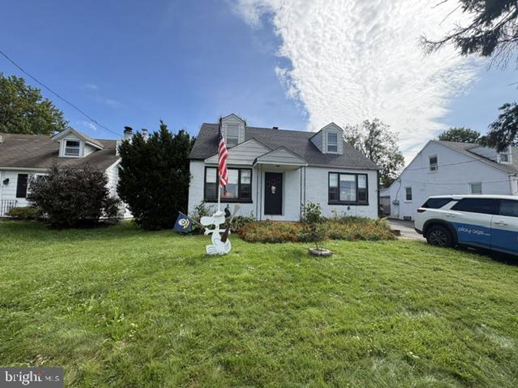 833 S CEDAR RD, JENKINTOWN, PA 19046 — exterior