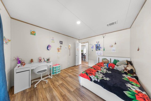 124 Crepe Myrtle PKWY, Elgin, TX 78621