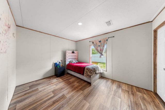 124 Crepe Myrtle PKWY, Elgin, TX 78621
