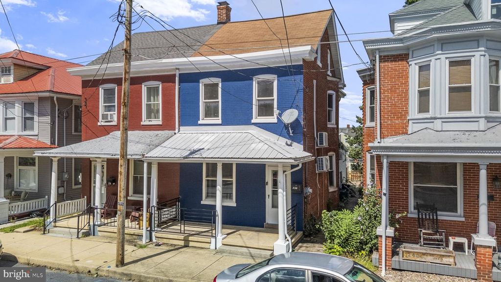 238 WASHINGTON AVE, Ephrata, PA 17522