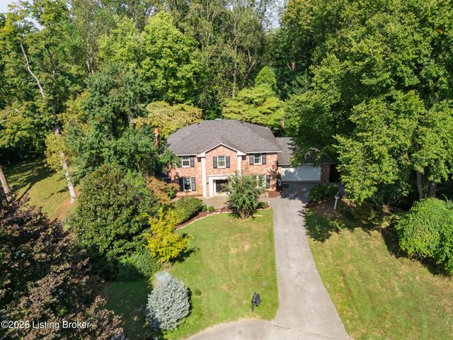 6300 Shadow Wood Ct, Prospect, KY 40059