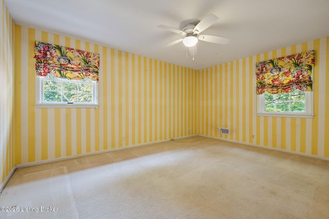 6300 Shadow Wood Ct, Prospect, KY 40059