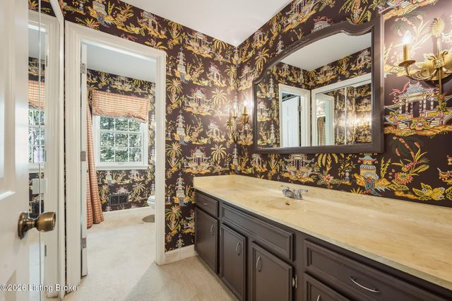 6300 Shadow Wood Ct, Prospect, KY 40059