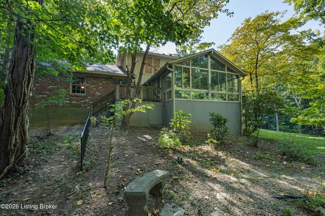 6300 Shadow Wood Ct, Prospect, KY 40059