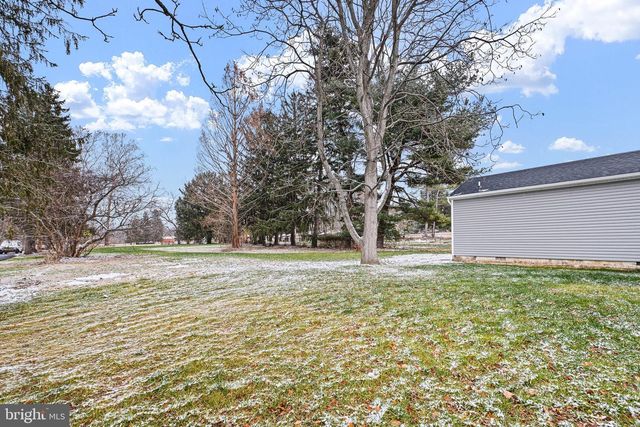 1049 BEAR RD, New Castle, DE 19720