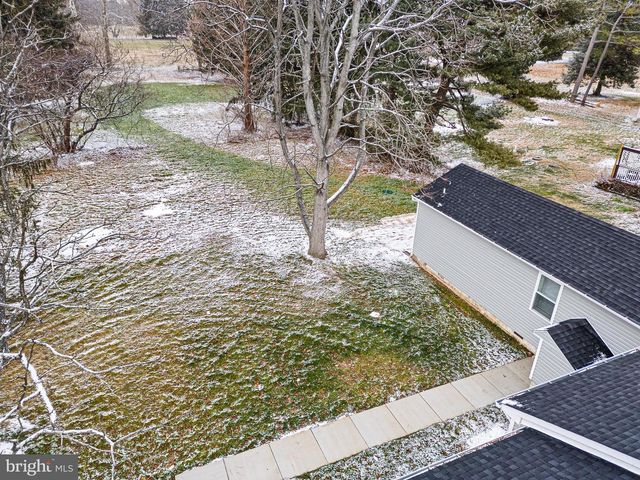 1049 BEAR RD, New Castle, DE 19720