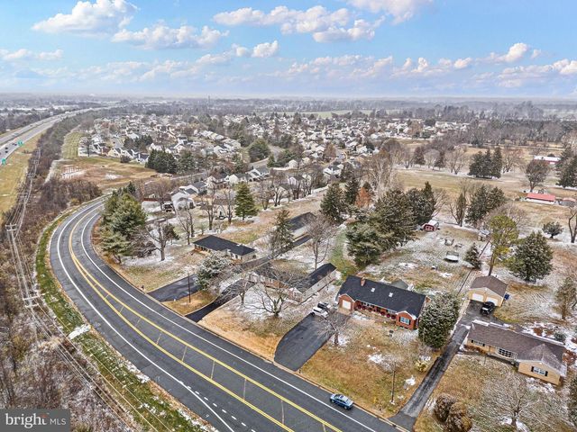 1049 BEAR RD, New Castle, DE 19720