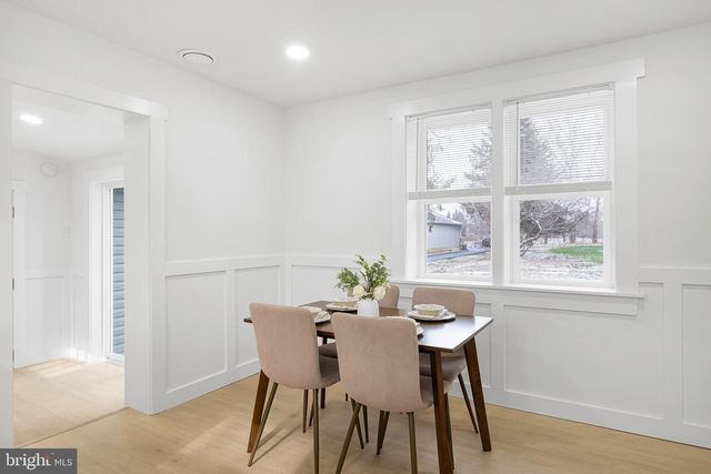 1049 BEAR RD, New Castle, DE 19720