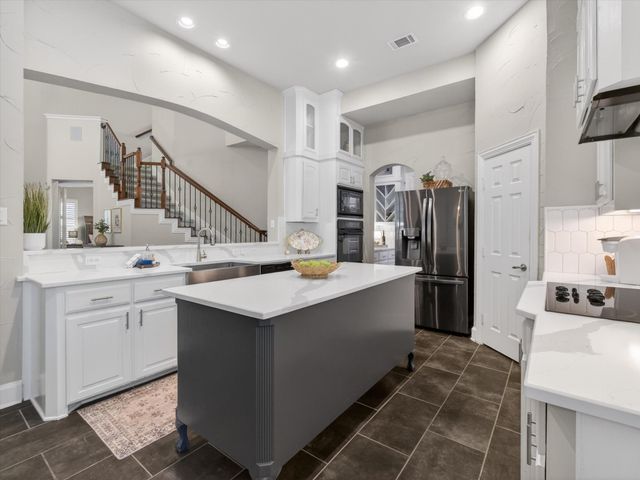 6355 Kiest Forest Drive, Frisco, TX 75035