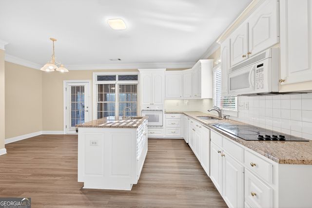 2240 Stockton Walk Lane, Snellville, GA 30078