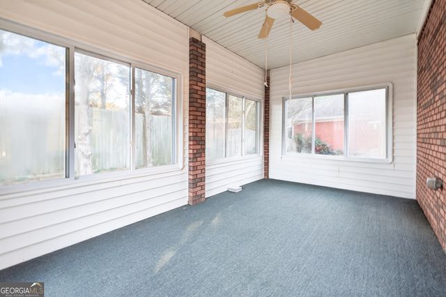 2240 Stockton Walk Lane, Snellville, GA 30078