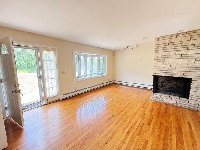762 Woodin Street, Hamden, CT 06514