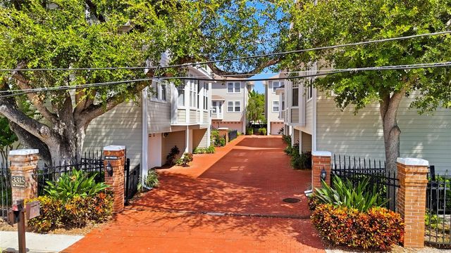 3315 W DE LEON STREET 18, Tampa, FL 33609