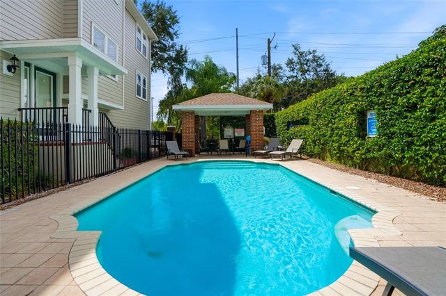 3315 W DE LEON STREET 18, Tampa, FL 33609