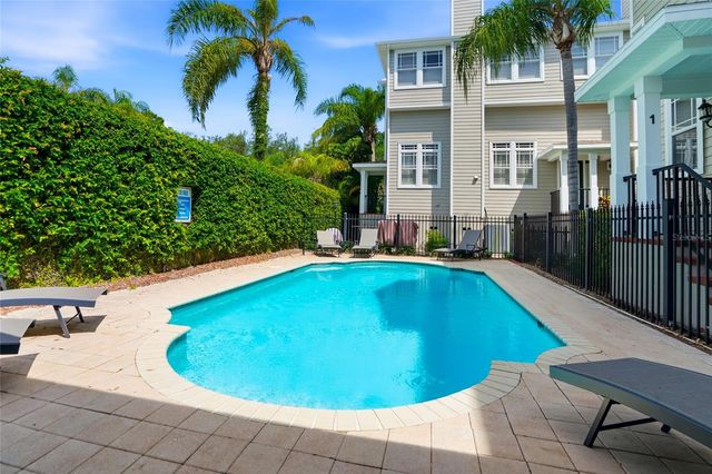 3315 W DE LEON STREET 18, Tampa, FL 33609