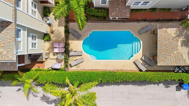 3315 W DE LEON STREET 18, Tampa, FL 33609
