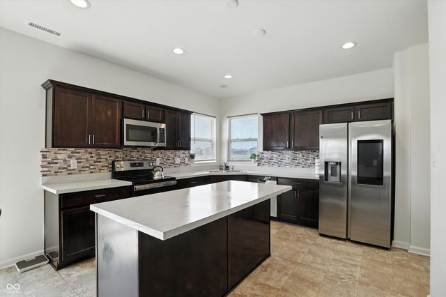 6736 Sonora Boulevard, Brownsburg, IN 46112