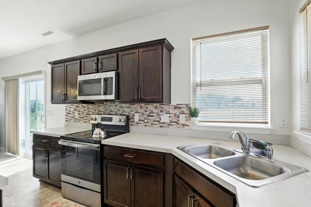 6736 Sonora Boulevard, Brownsburg, IN 46112