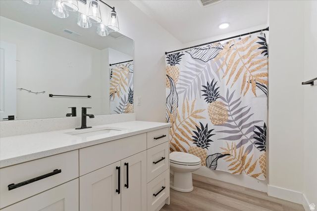 3118 W 1600 N, Clinton, UT 84015