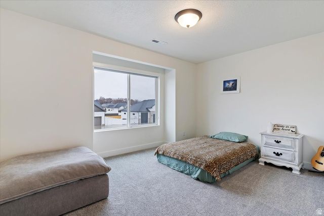 3118 W 1600 N, Clinton, UT 84015