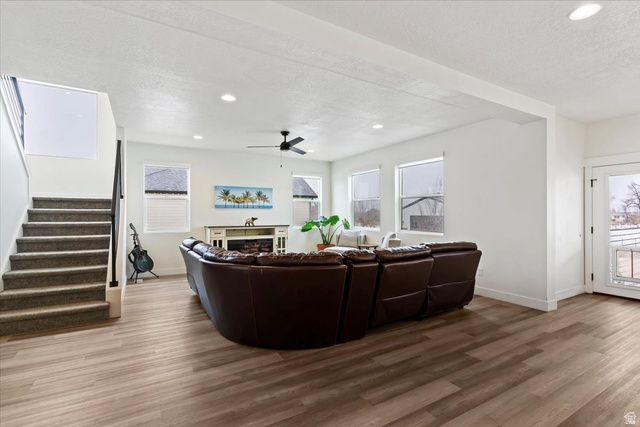 3118 W 1600 N, Clinton, UT 84015