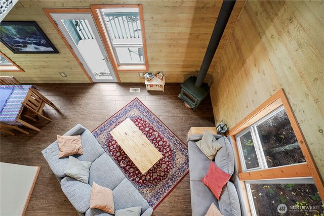 180 Chamonix Place, Snoqualmie Pass, WA 98068