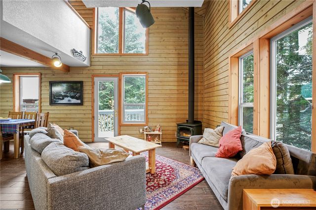 180 Chamonix Place, Snoqualmie Pass, WA 98068