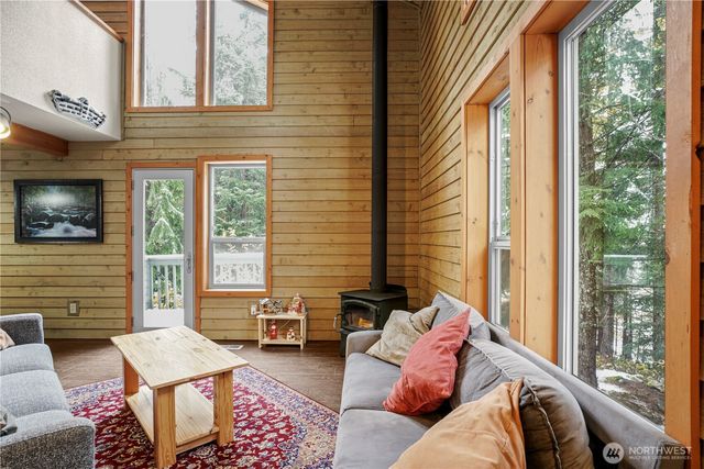 180 Chamonix Place, Snoqualmie Pass, WA 98068