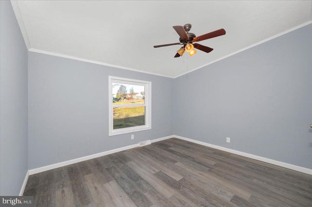 267 TEAL RD, Martinsburg, WV 25405