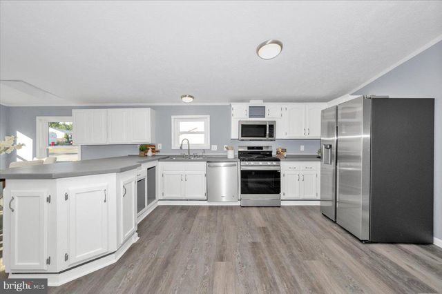 267 TEAL RD, Martinsburg, WV 25405