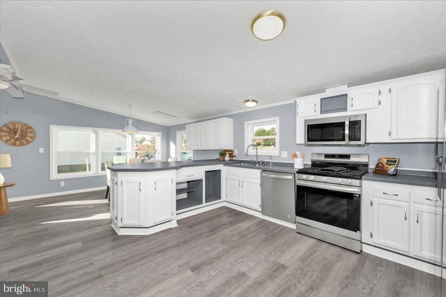 267 TEAL RD, Martinsburg, WV 25405