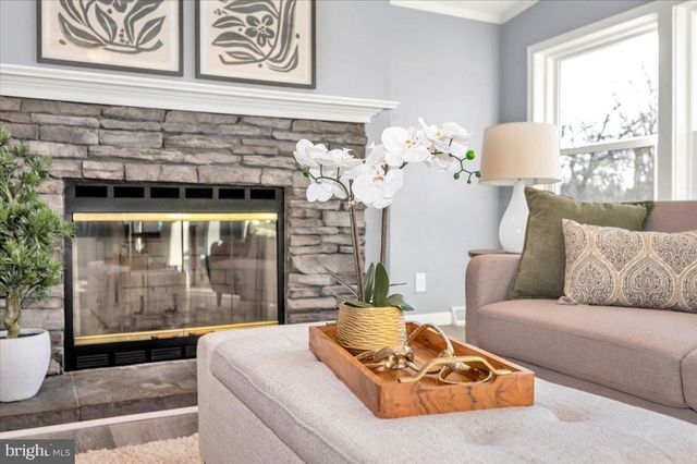 267 TEAL RD, Martinsburg, WV 25405