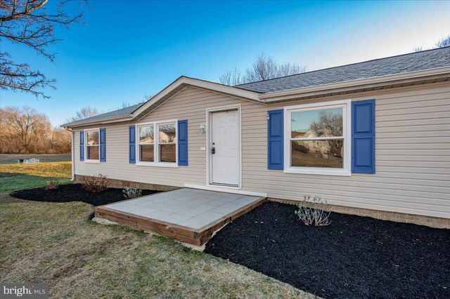 267 TEAL RD, Martinsburg, WV 25405