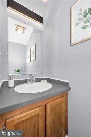 267 TEAL RD, Martinsburg, WV 25405