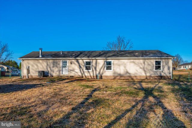 267 TEAL RD, Martinsburg, WV 25405