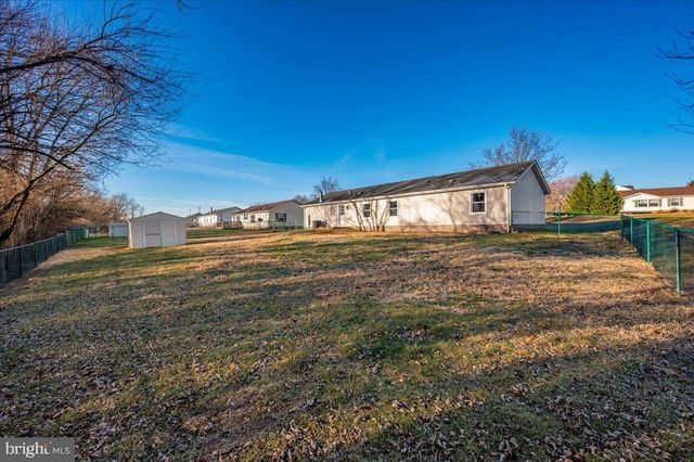 267 TEAL RD, Martinsburg, WV 25405