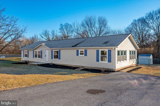 267 TEAL RD, Martinsburg, WV 25405