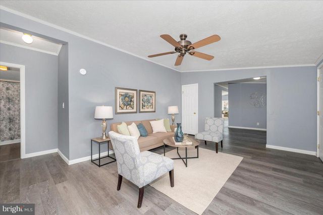 267 TEAL RD, Martinsburg, WV 25405