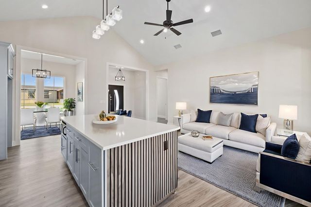 210 Jacaranda DR, Dale, TX 78616