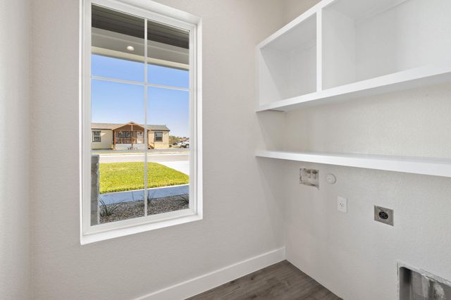 210 Jacaranda DR, Dale, TX 78616