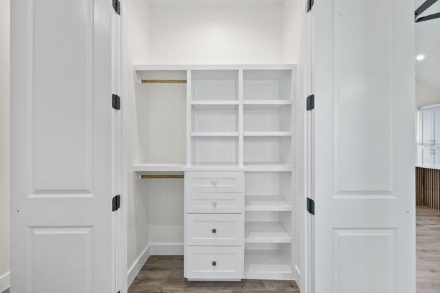 210 Jacaranda DR, Dale, TX 78616