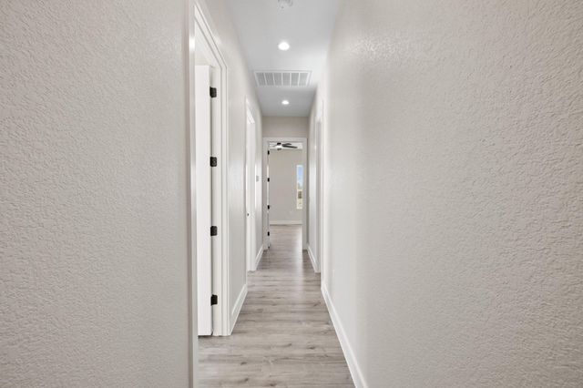 210 Jacaranda DR, Dale, TX 78616