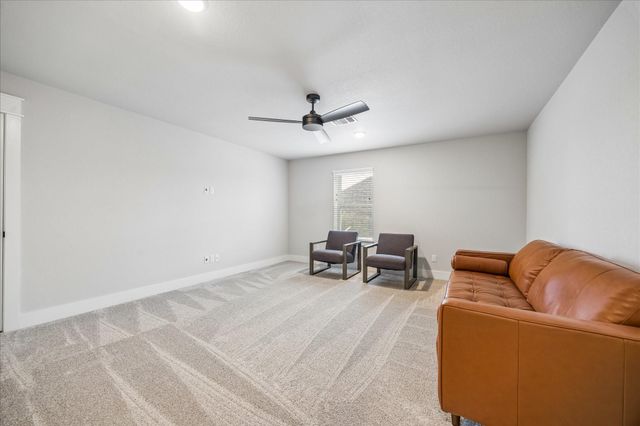 111 Creekside Lane, Lake Jackson, TX 77566
